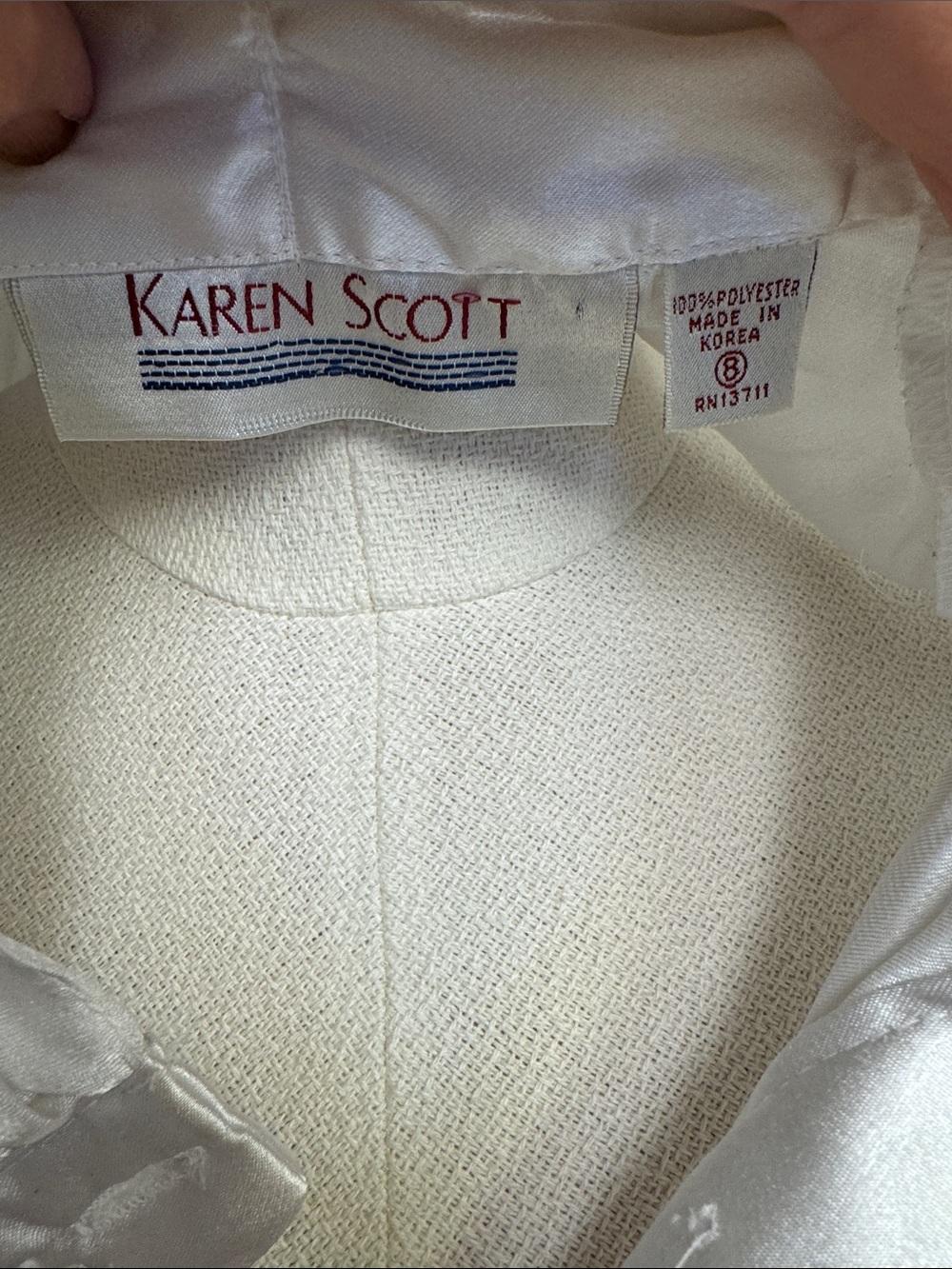 Karen Scott White Satin Embroidered High-Collar Blouse - Picture 7 of 8